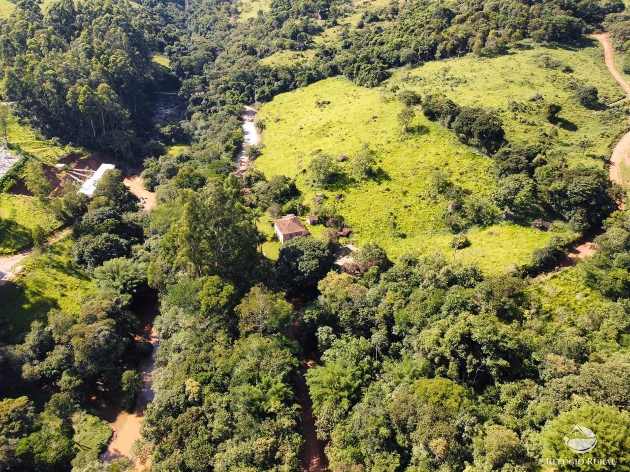 Sítio de 4 ha em Munhoz, MG