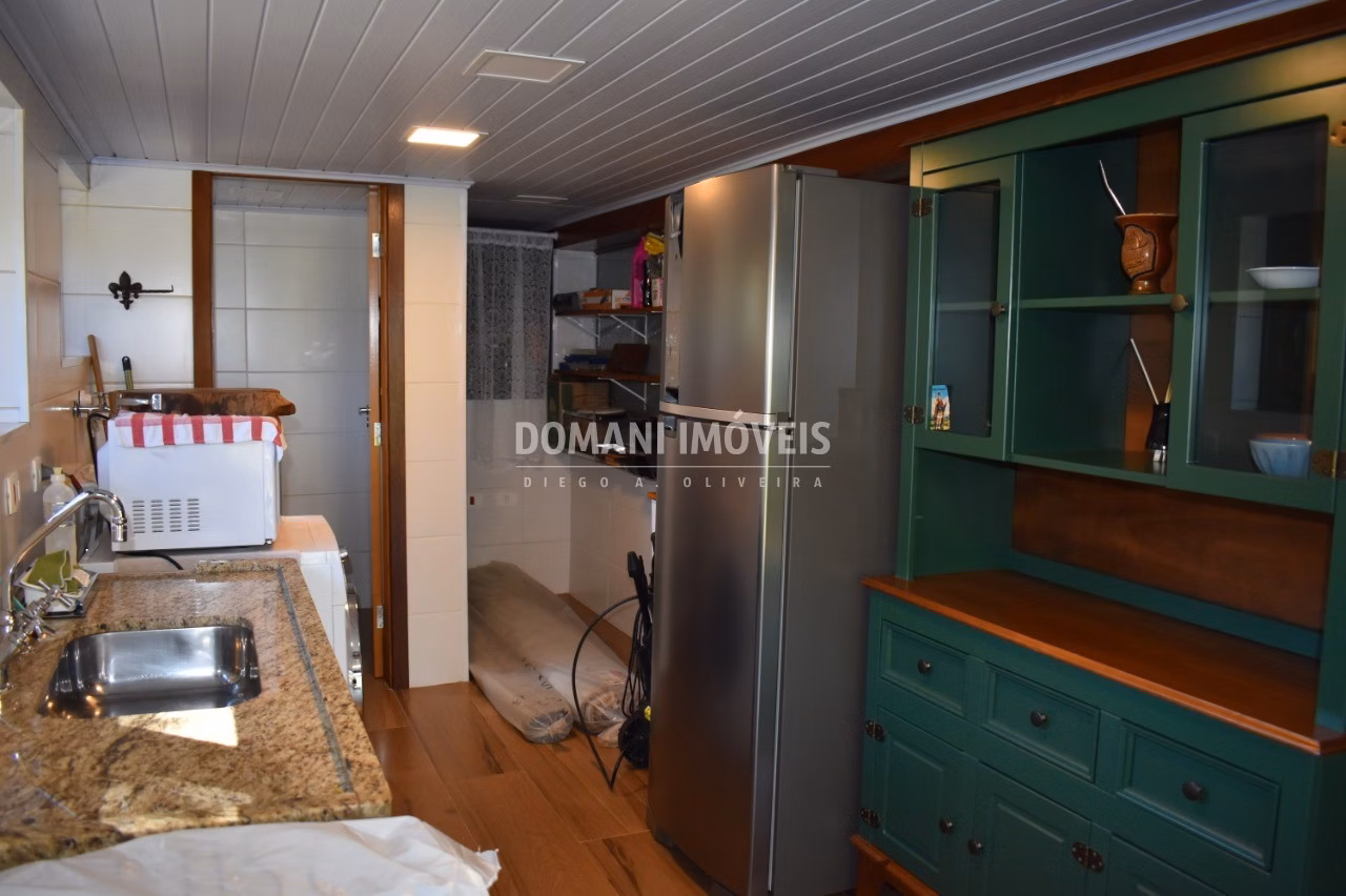 Casa de 875 m² em Campos do Jordão, SP