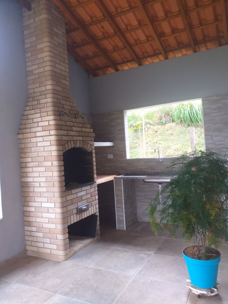 Sítio de 2 ha em Monteiro Lobato, SP