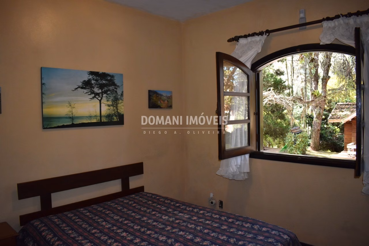 Casa de 2.070 m² em Campos do Jordão, SP