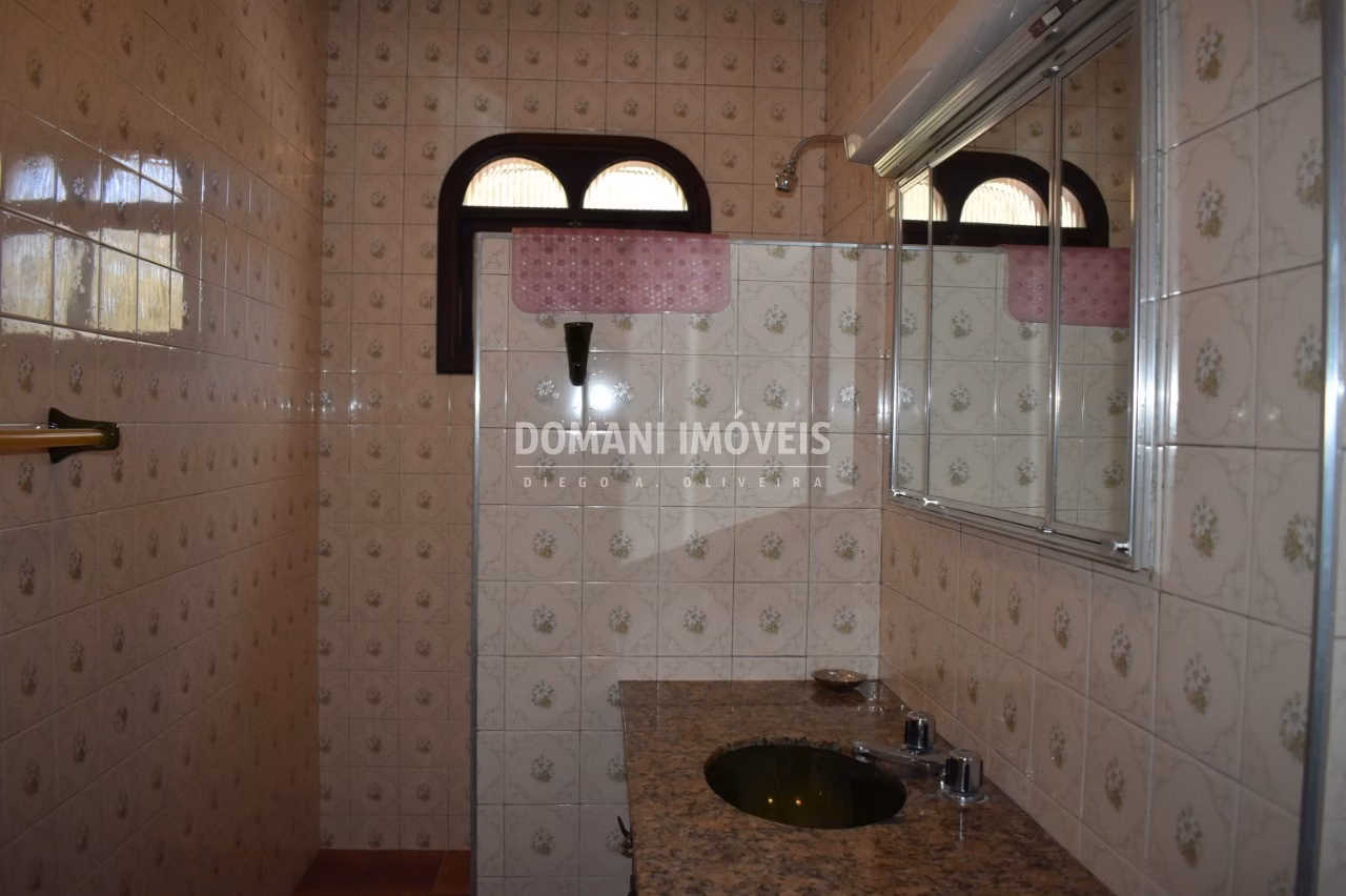 Casa de 2.070 m² em Campos do Jordão, SP
