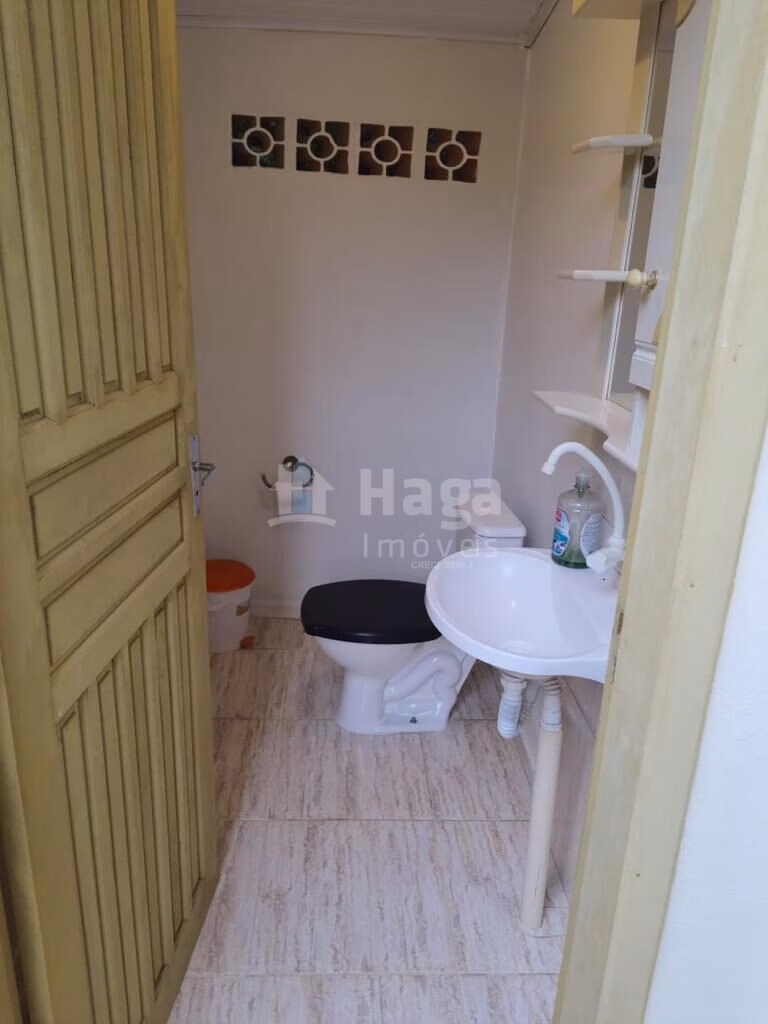 Casa de 360 m² em Guabiruba, SC