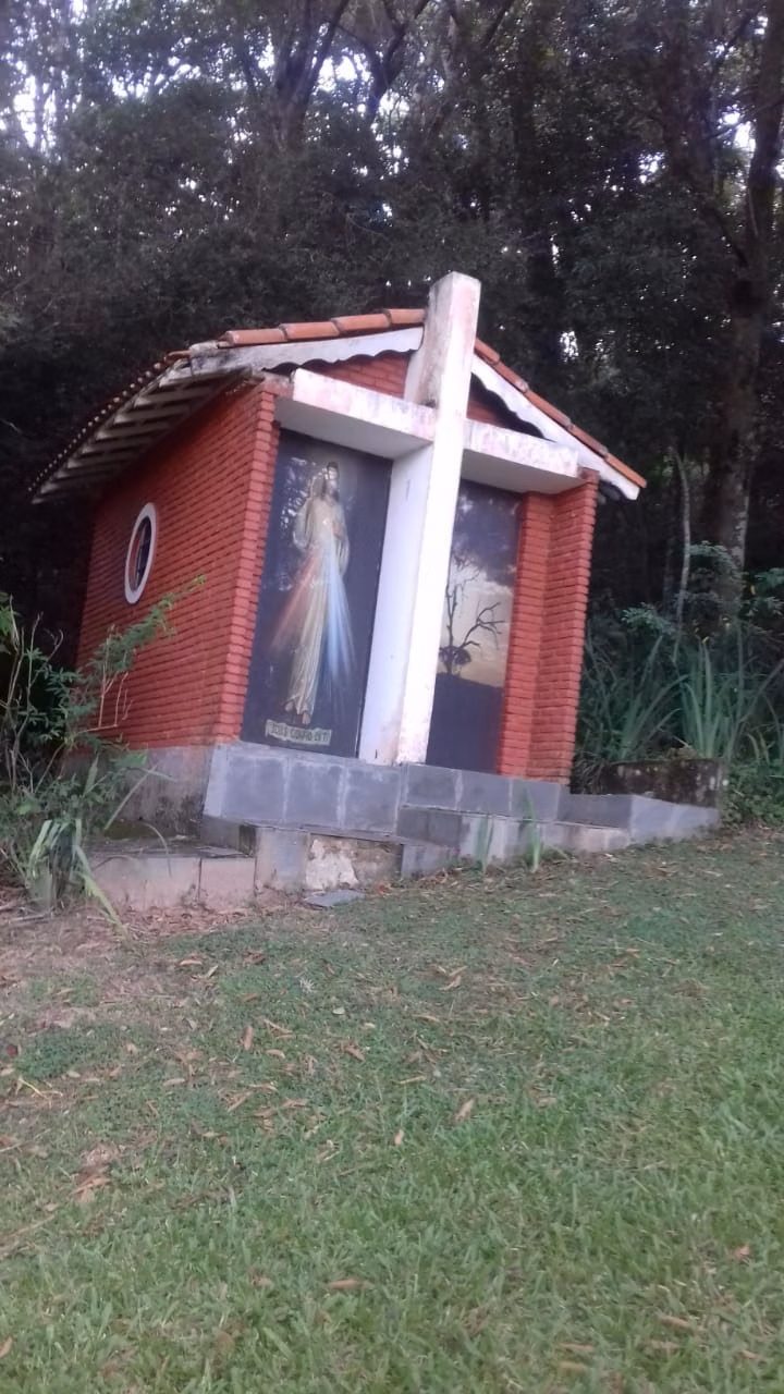 Chácara de 5 ha em Pinhalzinho, SP