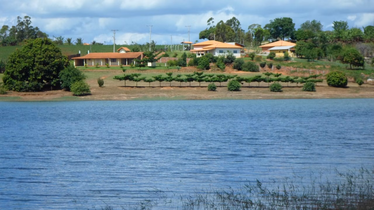 Chácara de 6.050 m² em Barão de Antonina, SP