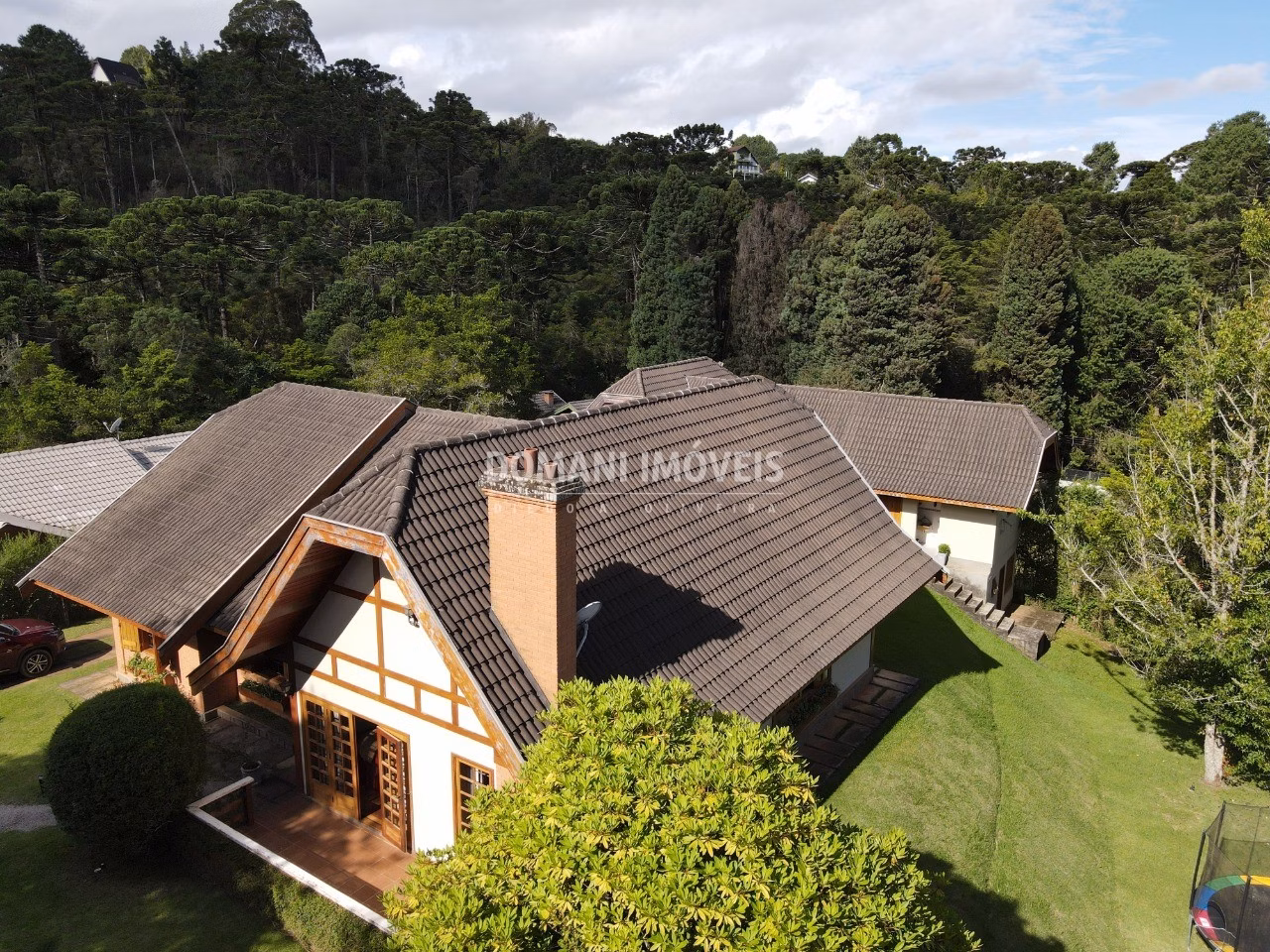 House of 2,220 m² in Campos do Jordão, SP, Brazil