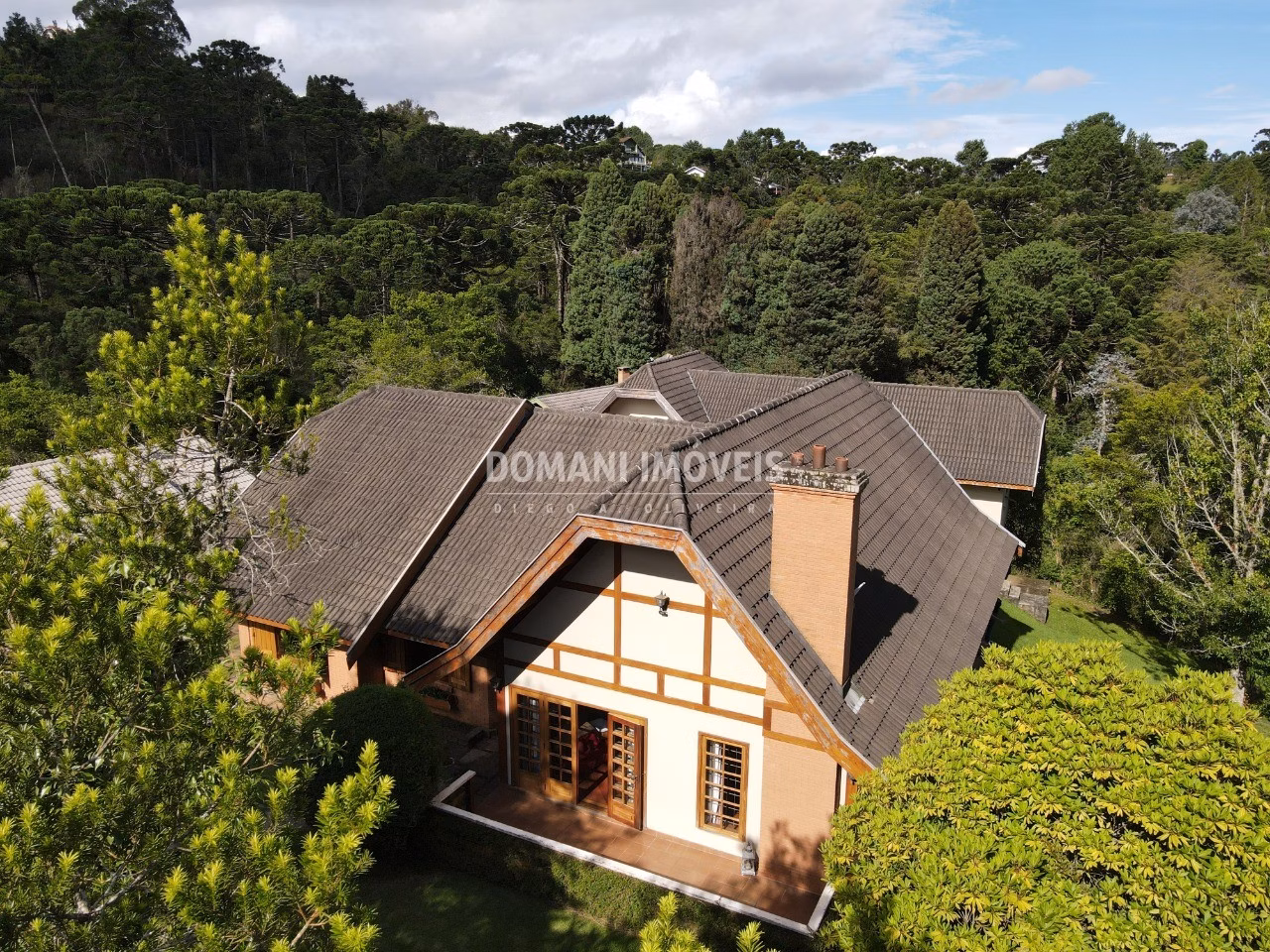 House of 2,220 m² in Campos do Jordão, SP, Brazil