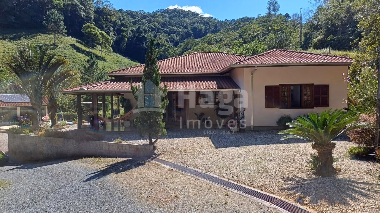 Fazenda de 13 ha em Nova Trento, SC