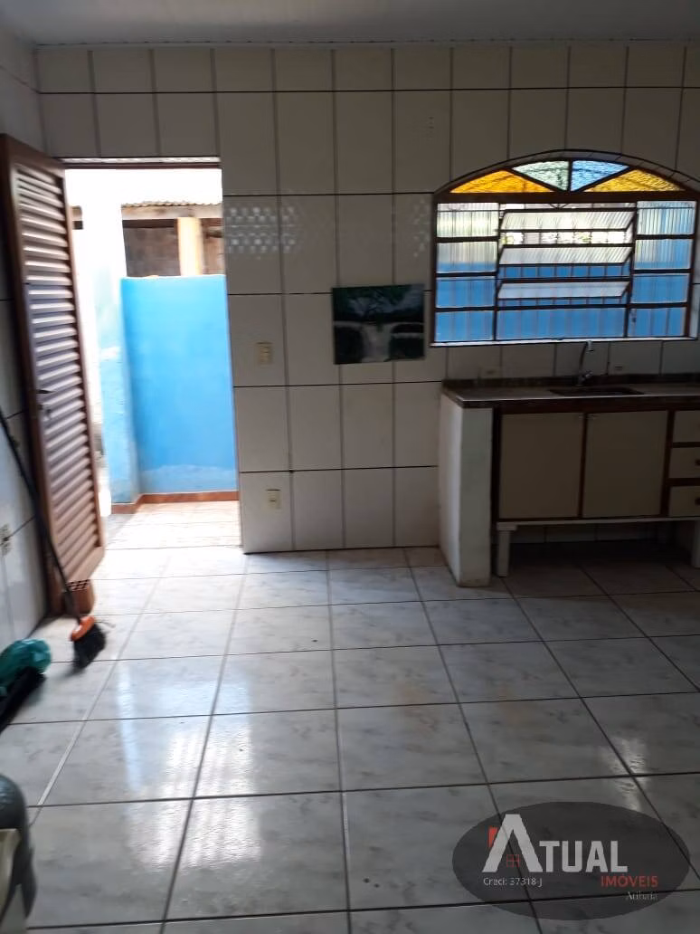 Casa de 300 m² em Atibaia, SP