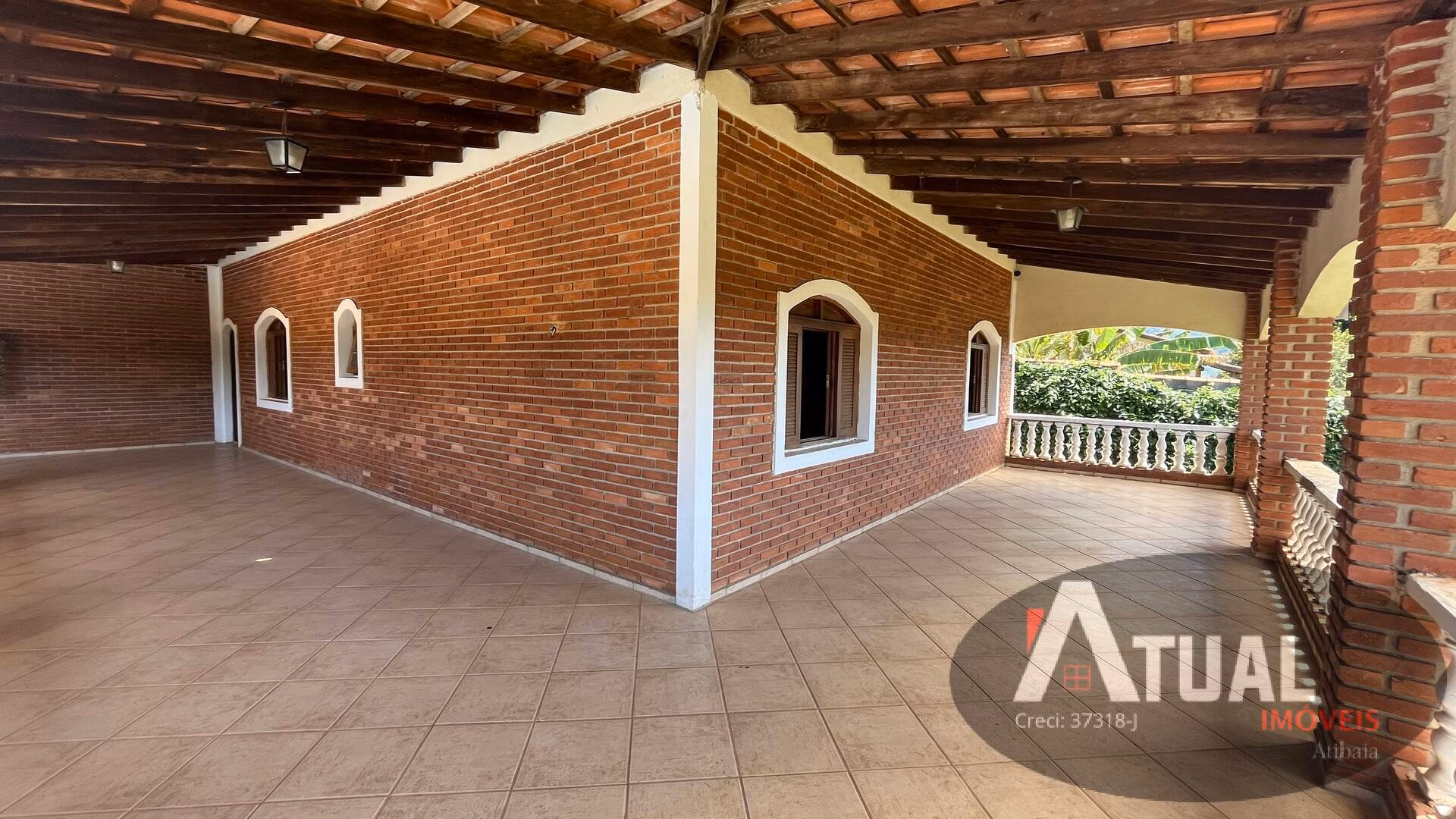 Casa de 1.368 m² em Atibaia, SP