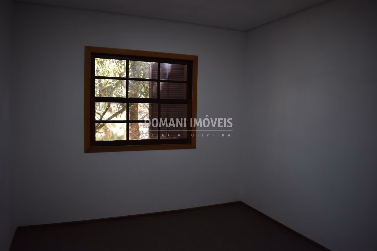 Casa de 1.080 m² em Campos do Jordão, SP