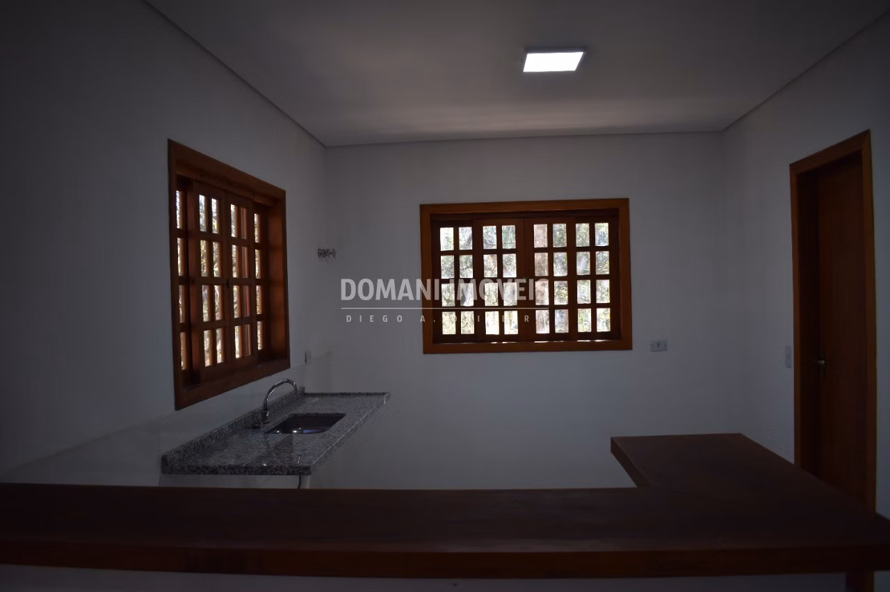 Casa de 1.080 m² em Campos do Jordão, SP