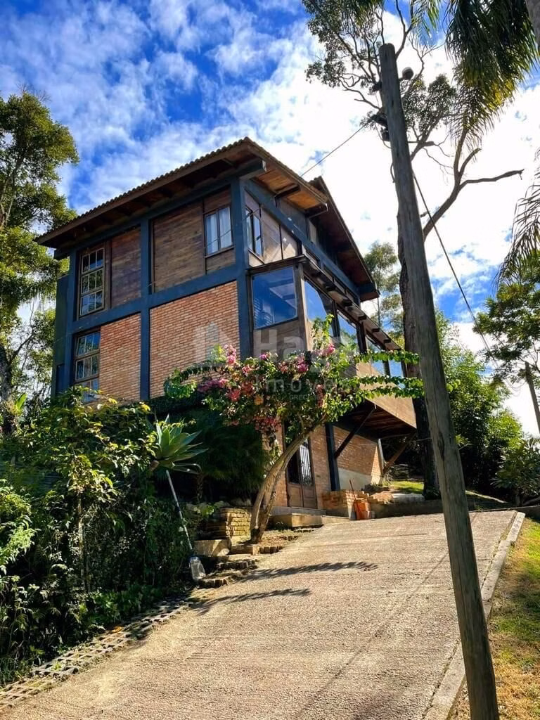 Fazenda de 2.700 m² em Porto Belo, SC