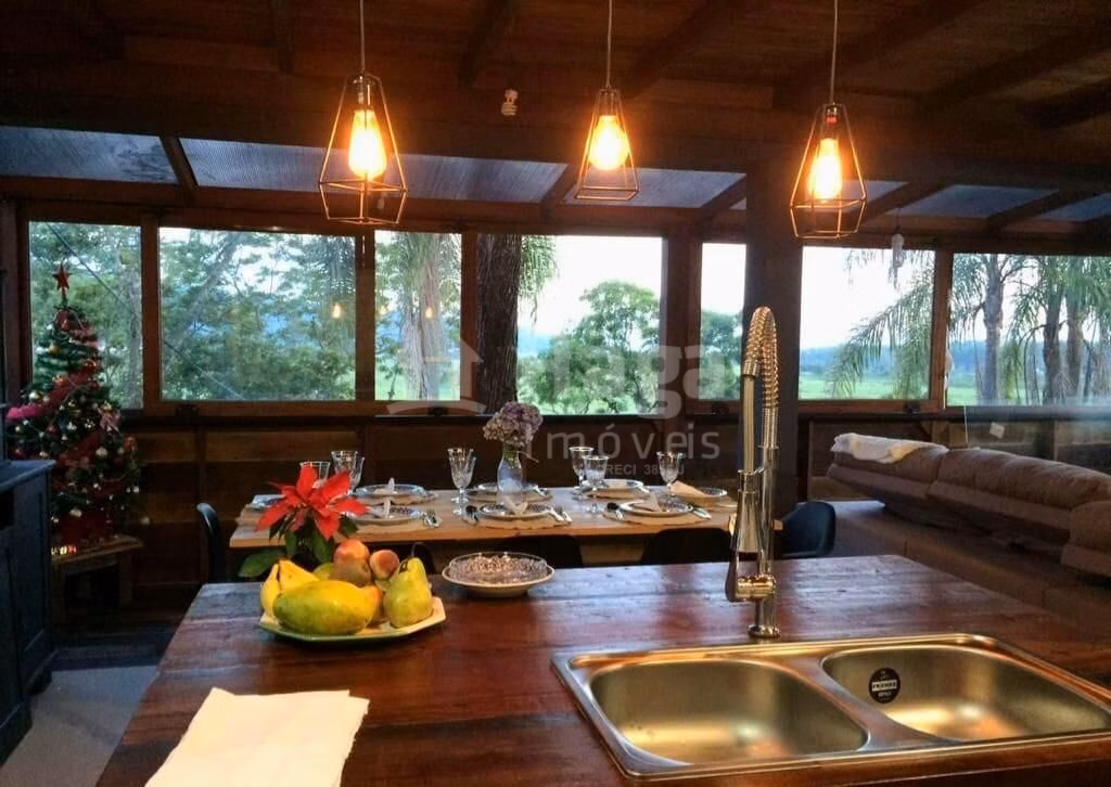 Fazenda de 2.700 m² em Porto Belo, SC