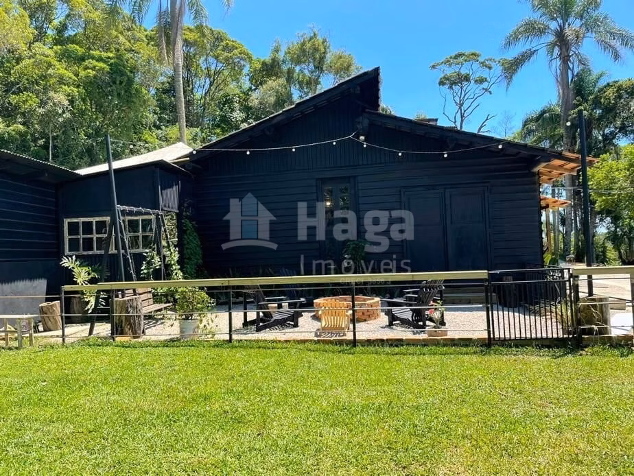 Fazenda de 2.700 m² em Porto Belo, SC