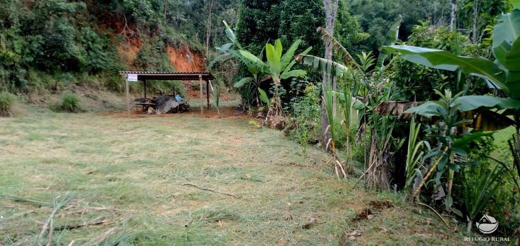 Chácara de 1.400 m² em São José dos Campos, SP