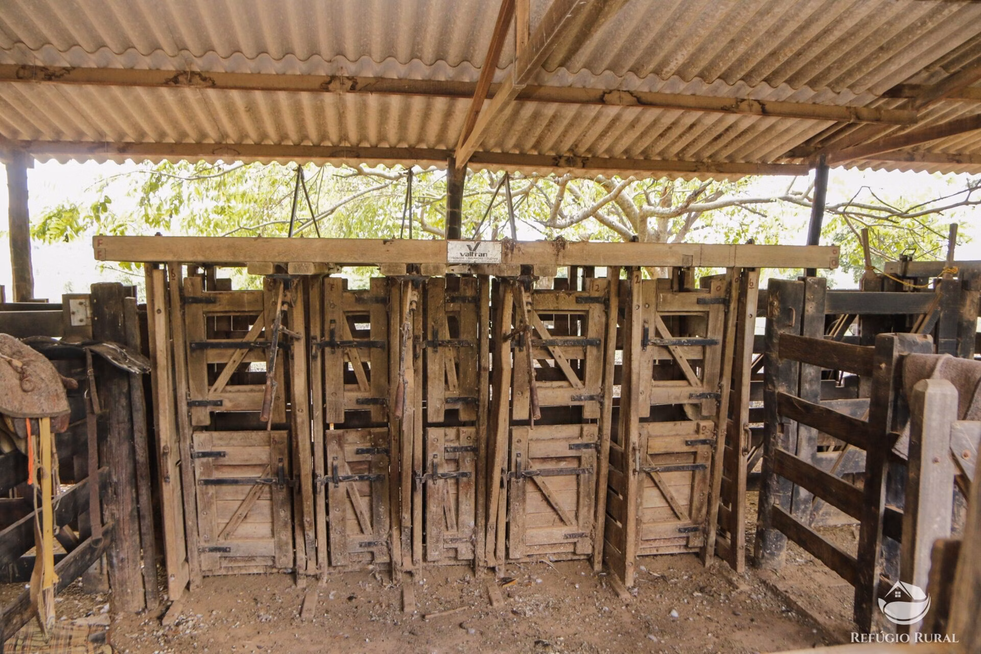 Fazenda de 1.523 ha em Padre Bernardo, GO