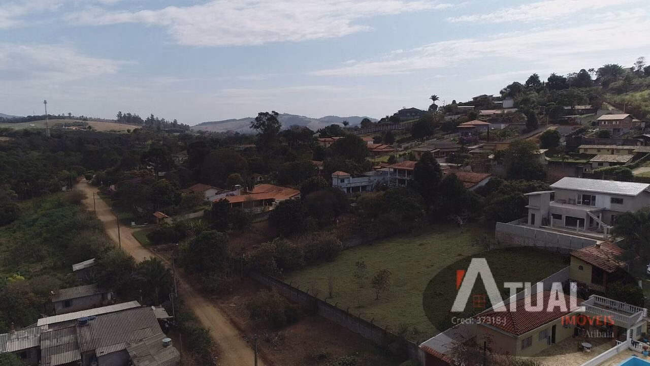 Terreno de 800 m² em Piracaia, SP