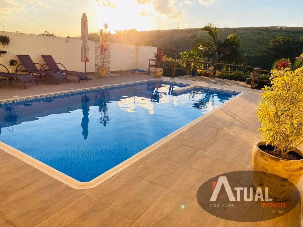 Casa de 1,000 m² em Atibaia, SP