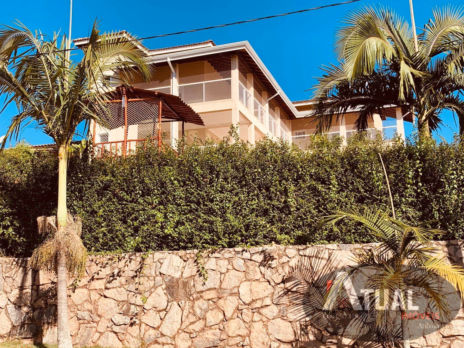 Casa de 1,000 m² em Atibaia, SP