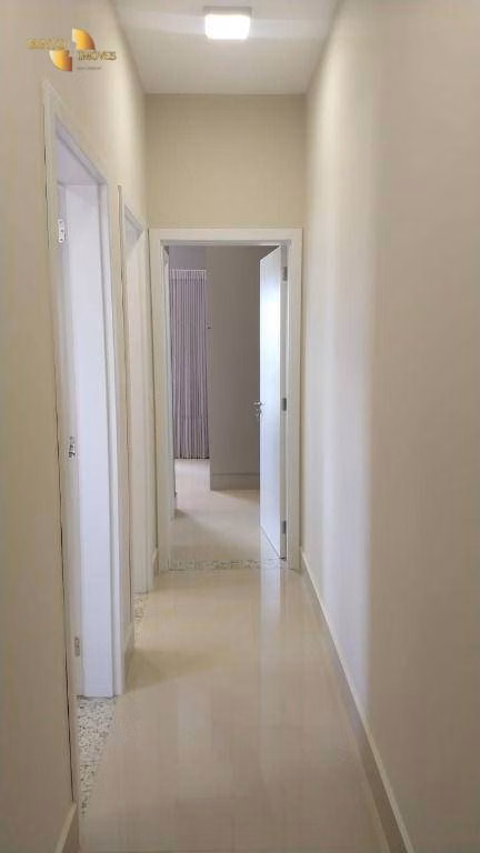 Casa de 425 m² em Cuiabá, MT