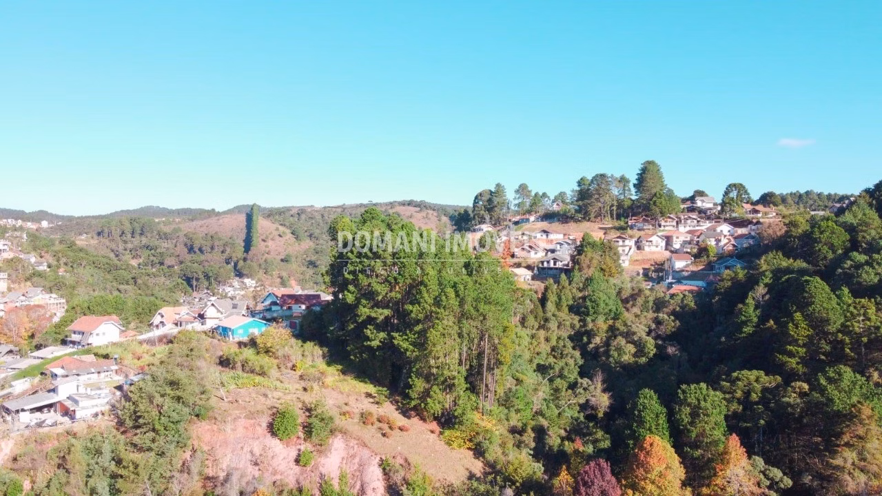 Casa de 670 m² em Campos do Jordão, SP