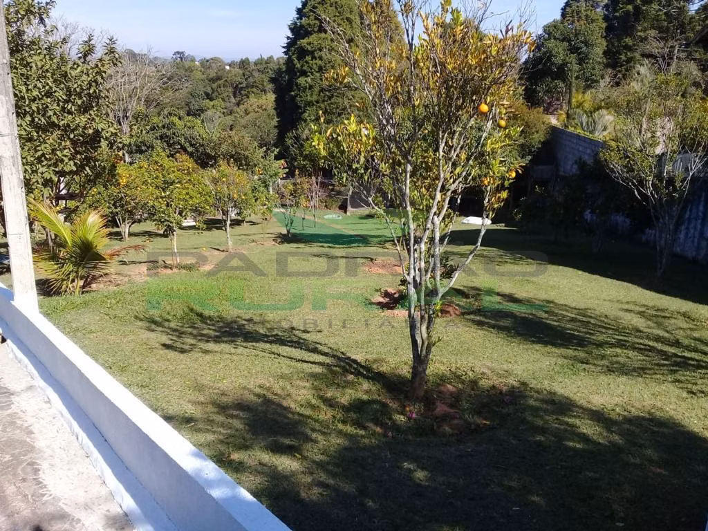 Chácara de 2.400 m² em São Roque, SP