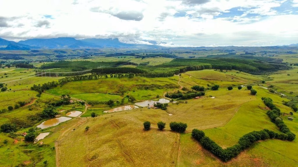 Sítio à venda de 40 ha em Cachoeira Paulista, SP
