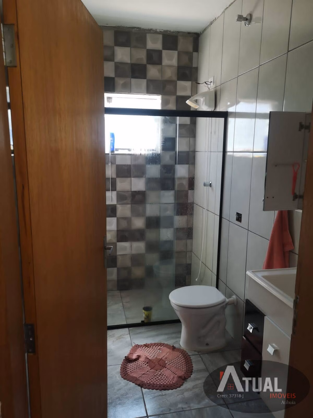 Casa de 625 m² em Atibaia, SP