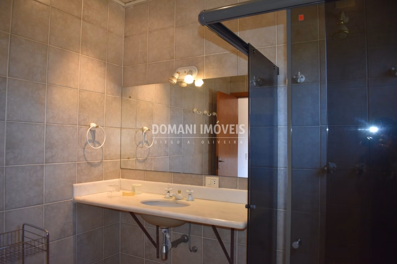 Casa de 1.010 m² em Campos do Jordão, SP