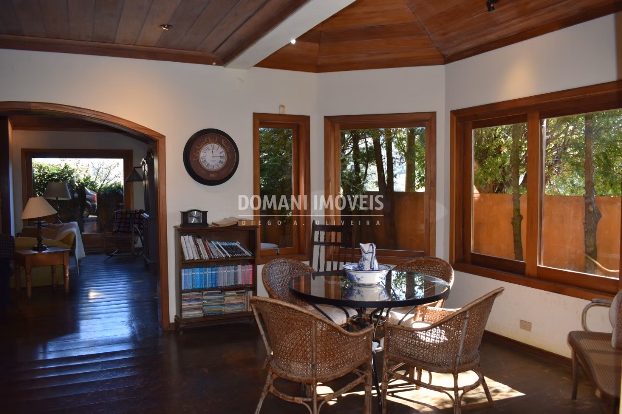 House of 1,010 m² in Campos do Jordão, SP, Brazil