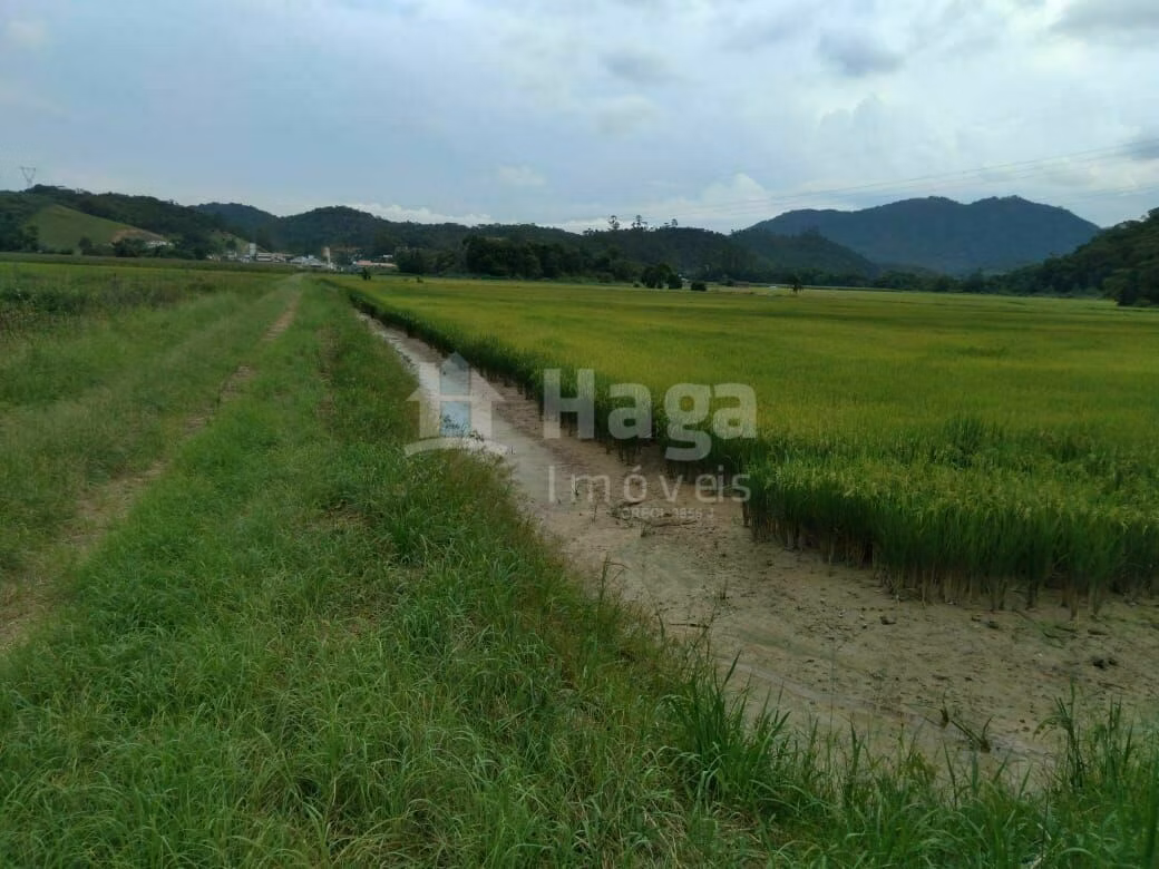 Terreno de 7.727 m² em Guabiruba, SC