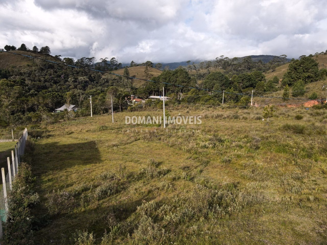 Terreno de 1.270 m² em Campos do Jordão, SP