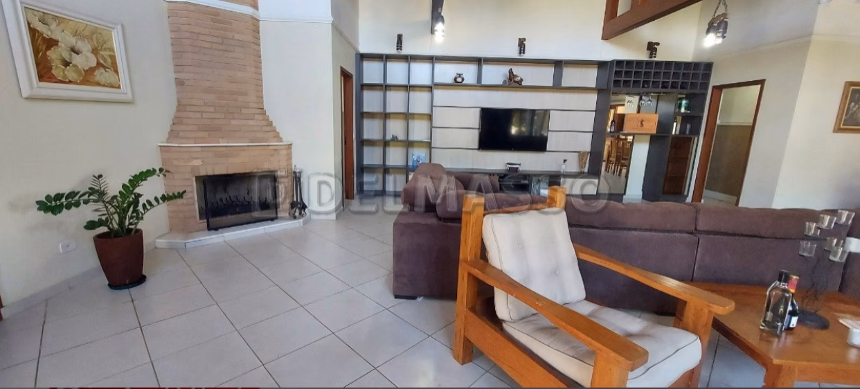 Casa de 1.250 m² em Ibiúna, SP