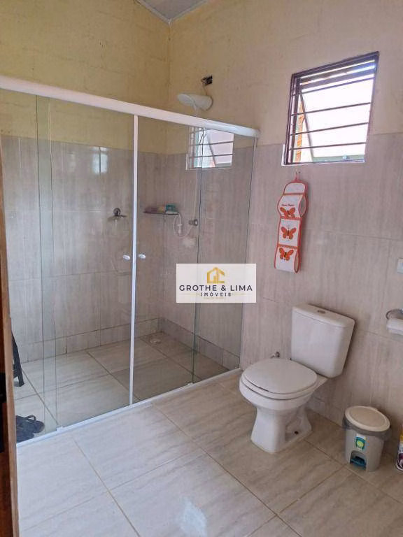 Chácara de 970 m² em Santa Branca, SP