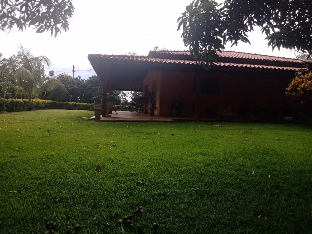 Sítio de 15 ha em Angatuba, SP