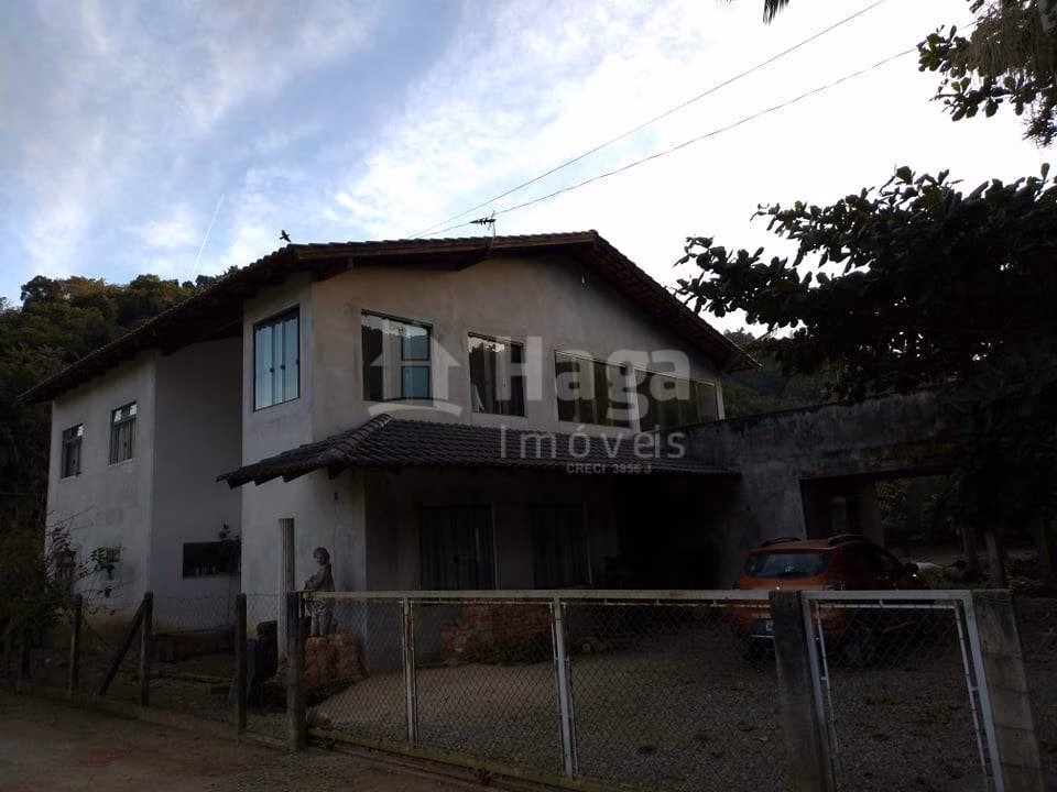 Fazenda de 3.000 m² em Guabiruba, SC