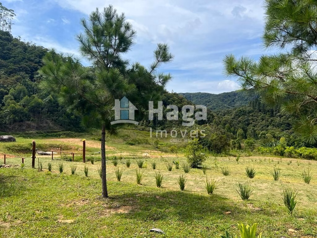 Terreno de 4.500 m² em Guabiruba, SC