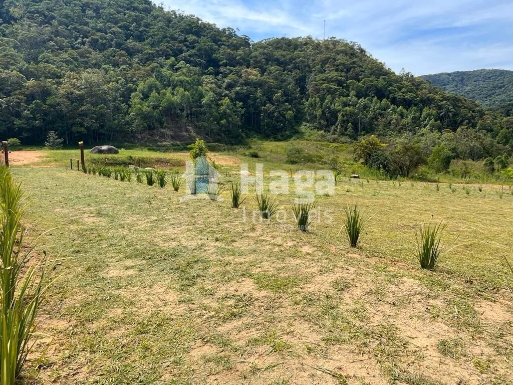 Terreno de 4.500 m² em Guabiruba, SC
