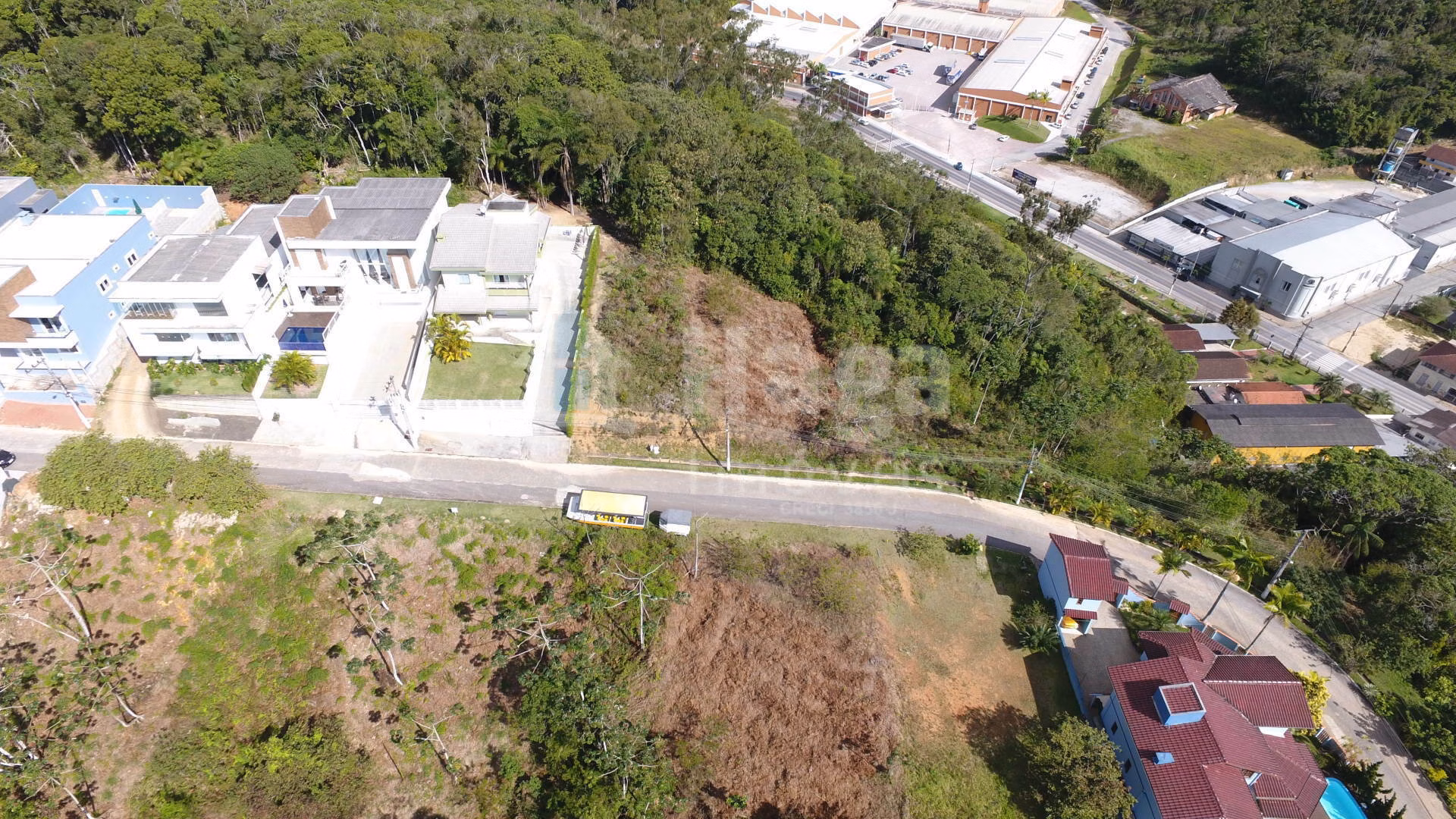Terreno de 559 m² em Brusque, SC