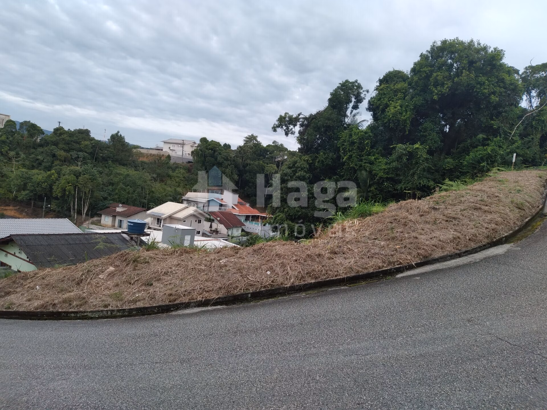 Terreno de 490 m² em Brusque, SC
