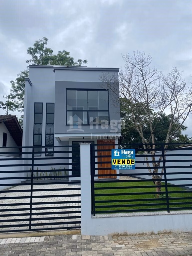 Casa de 226 m² em Guabiruba, SC