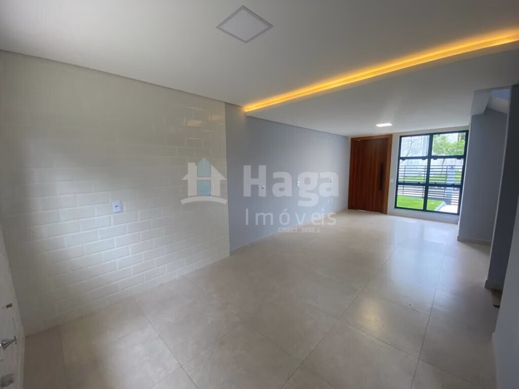 Casa de 226 m² em Guabiruba, SC