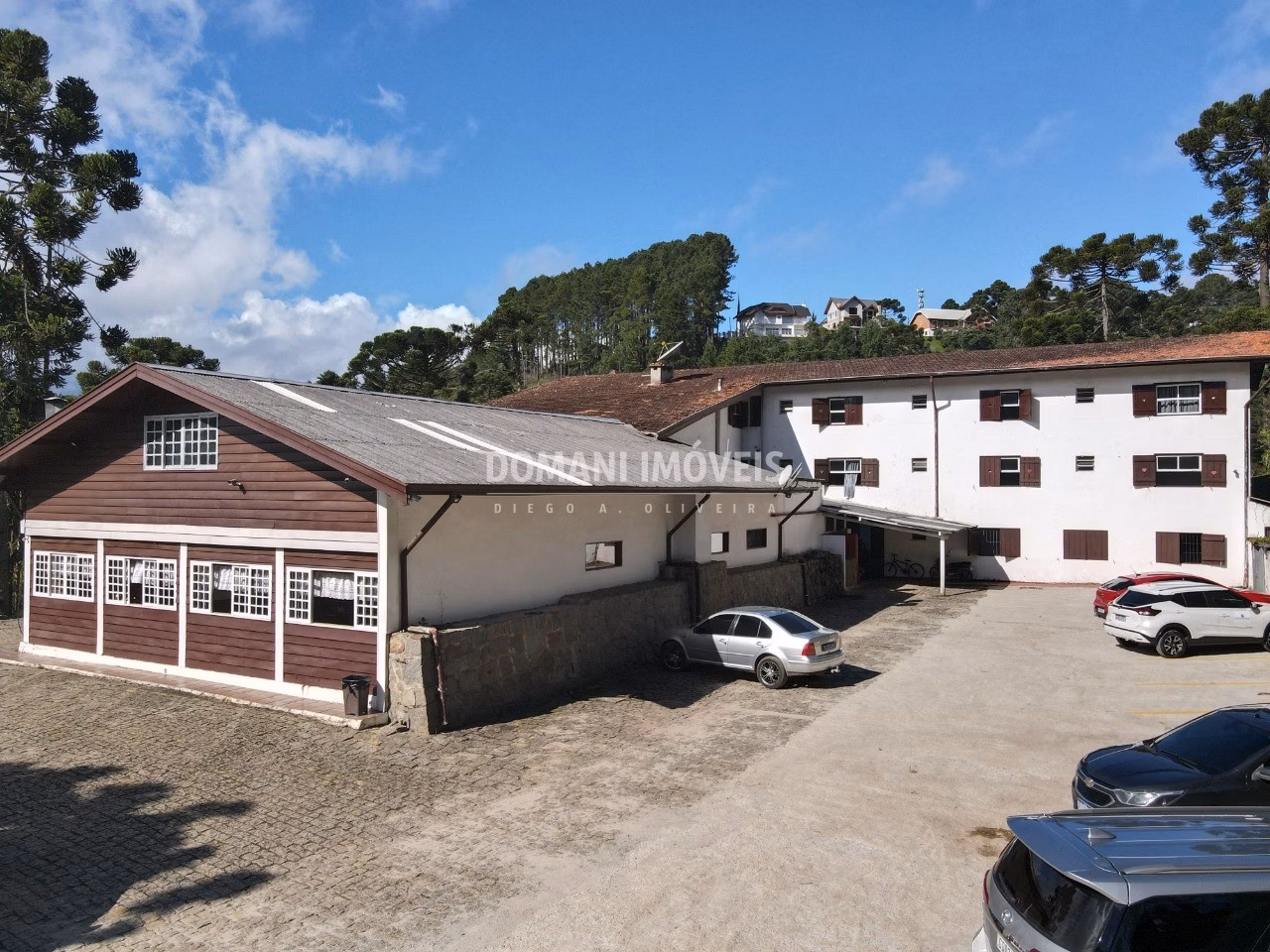 Comercial de 9.650 m² em Campos do Jordão, SP