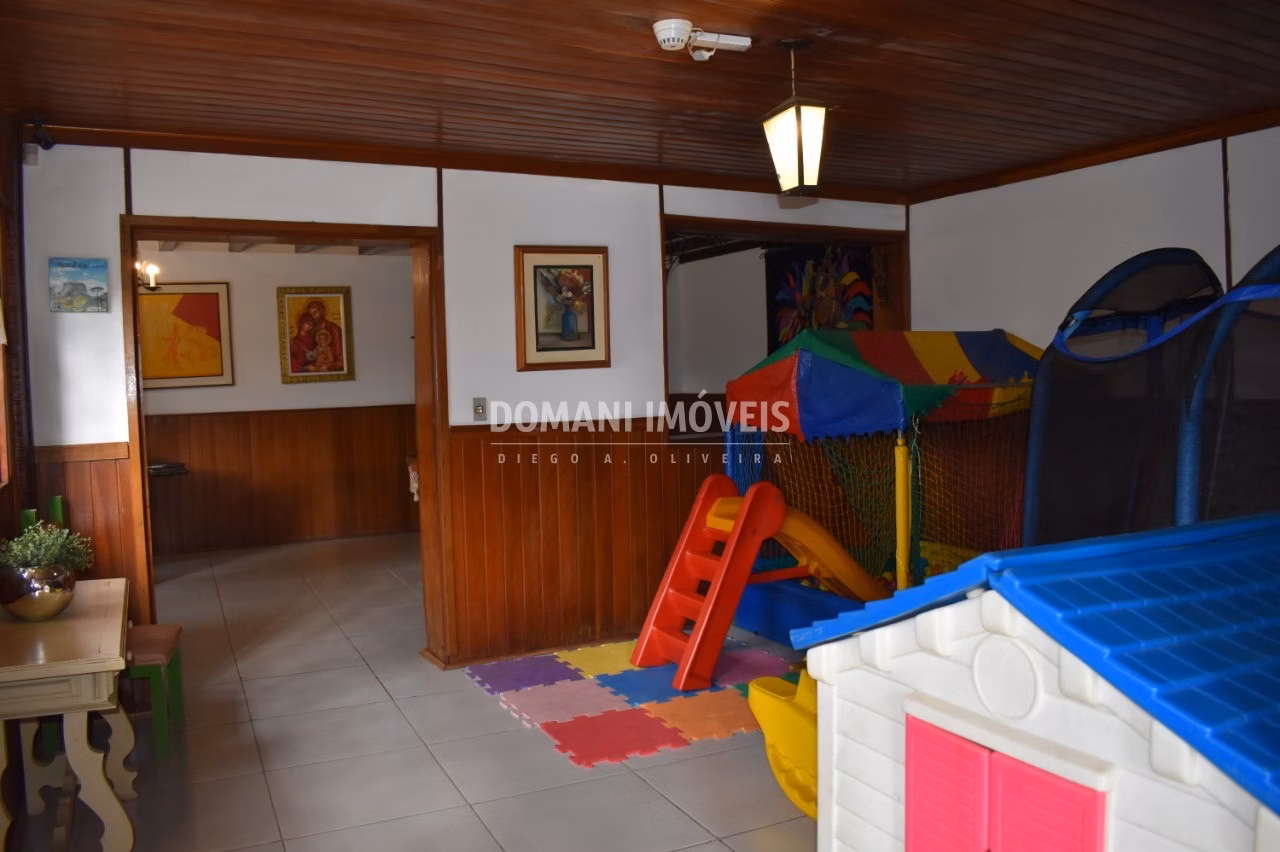 Comercial de 9.650 m² em Campos do Jordão, SP