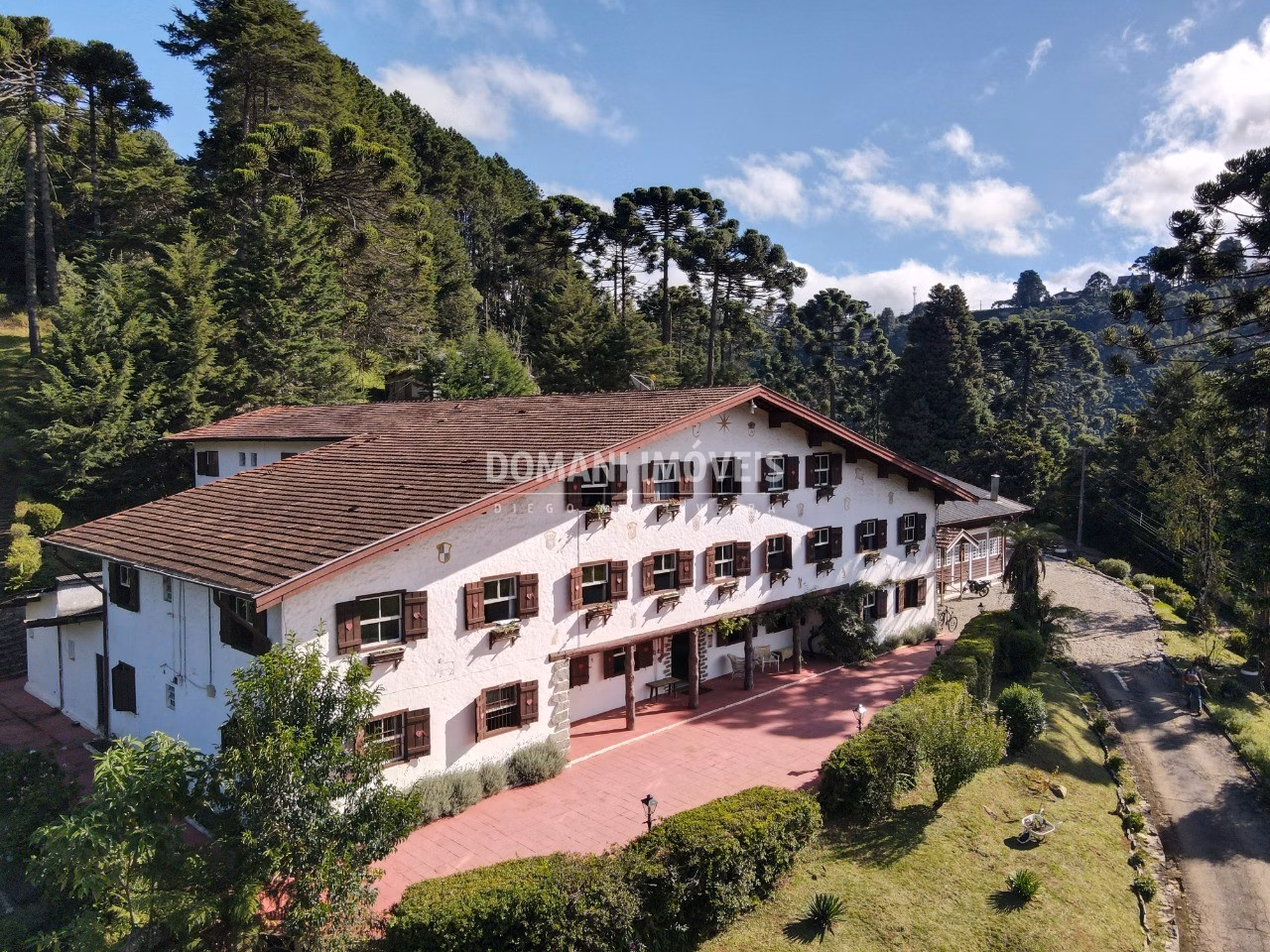 Comercial de 9.650 m² em Campos do Jordão, SP