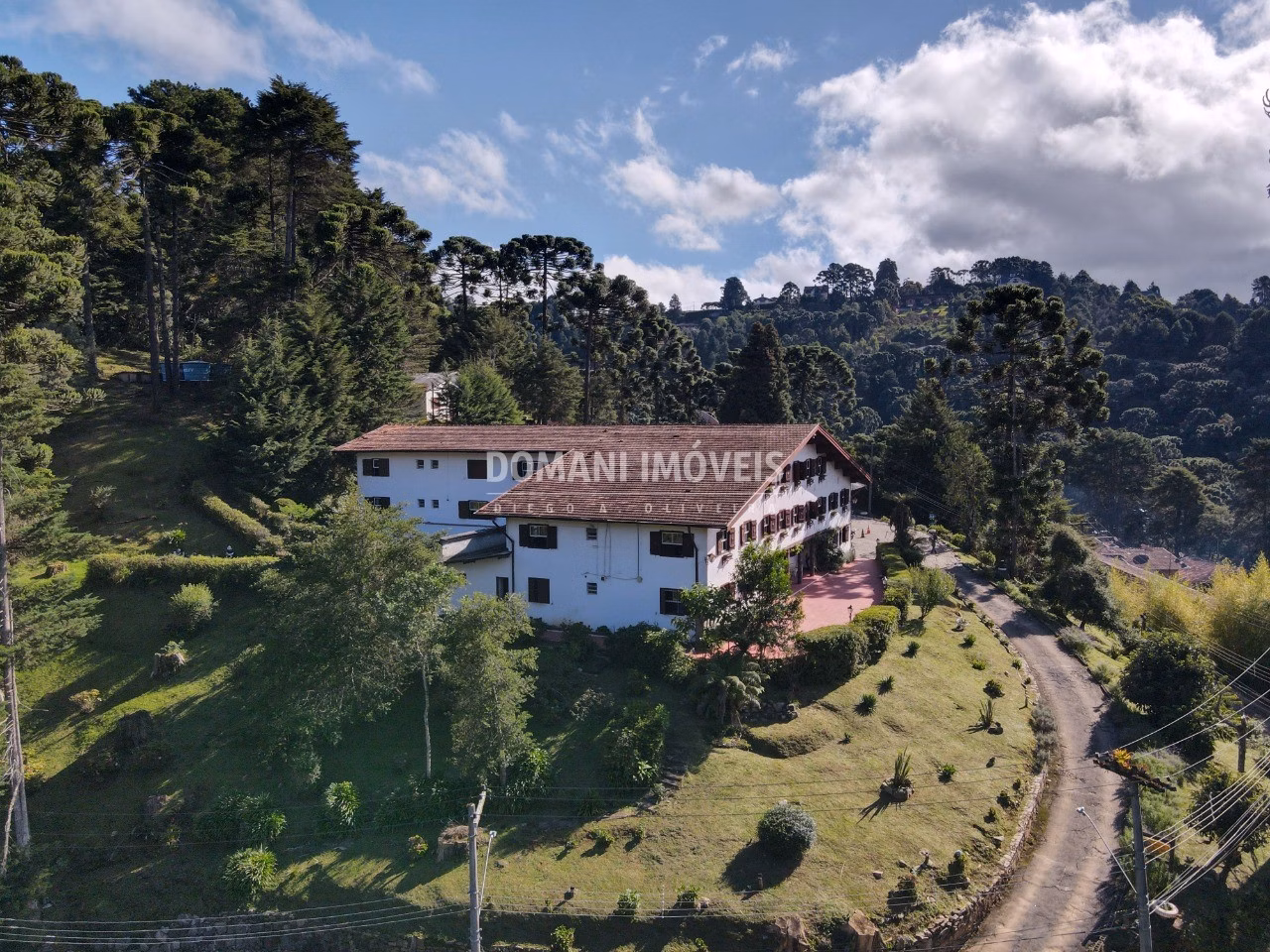 Comercial de 9.650 m² em Campos do Jordão, SP