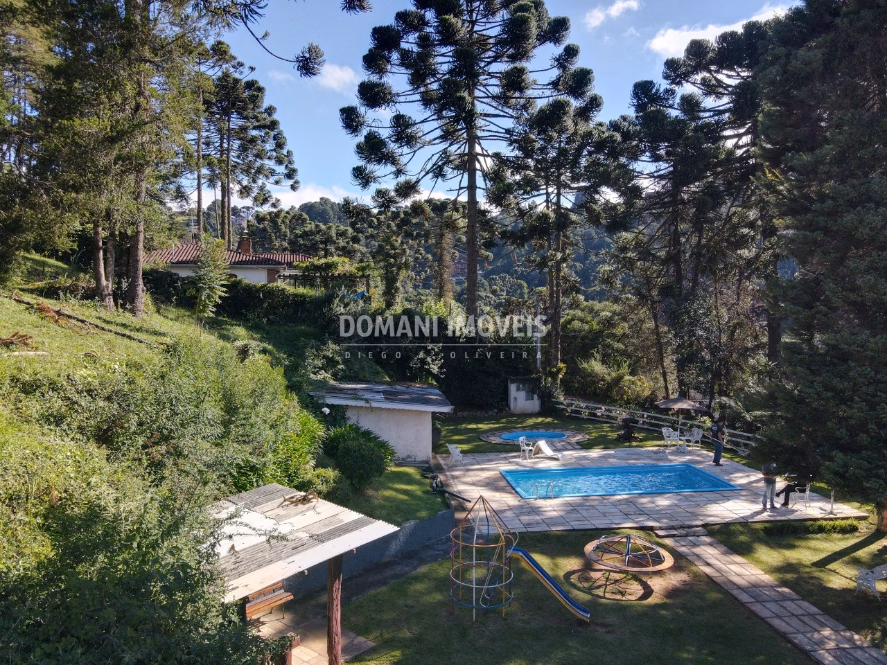 Comercial de 9.650 m² em Campos do Jordão, SP