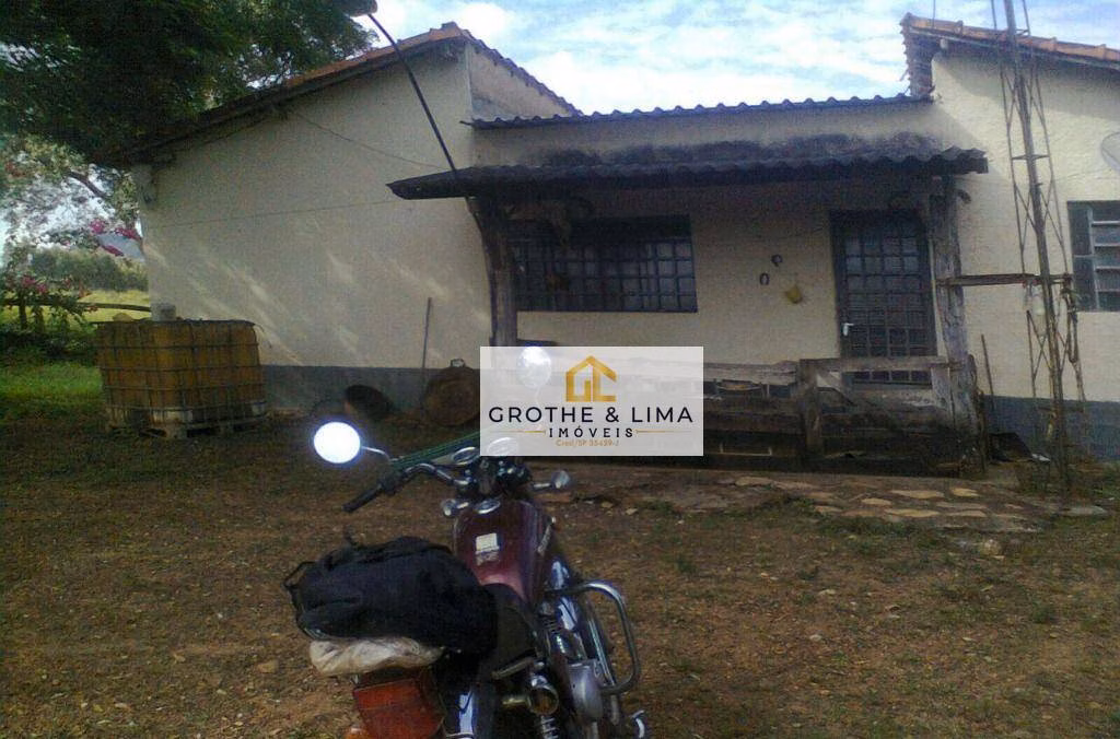 Fazenda de 266 ha em Claraval, MG