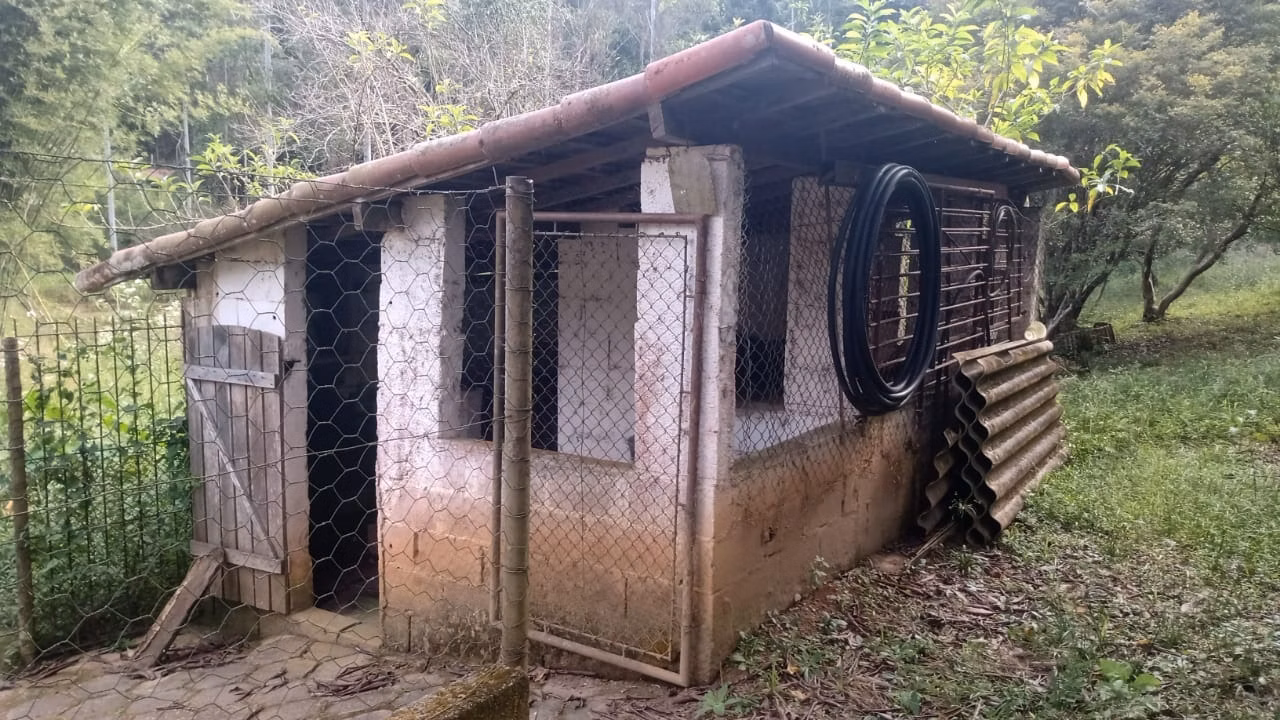 Small farm of 12 acres in São José dos Campos, SP, Brazil