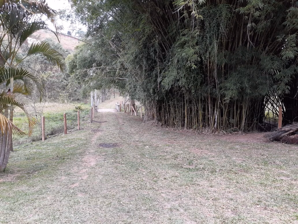 Small farm of 12 acres in São José dos Campos, SP, Brazil